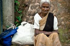 sri lankan women old menschen